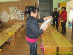 2012年11月20日我园进行餐前活动教师保育员练兵活动——保育员风采纪实